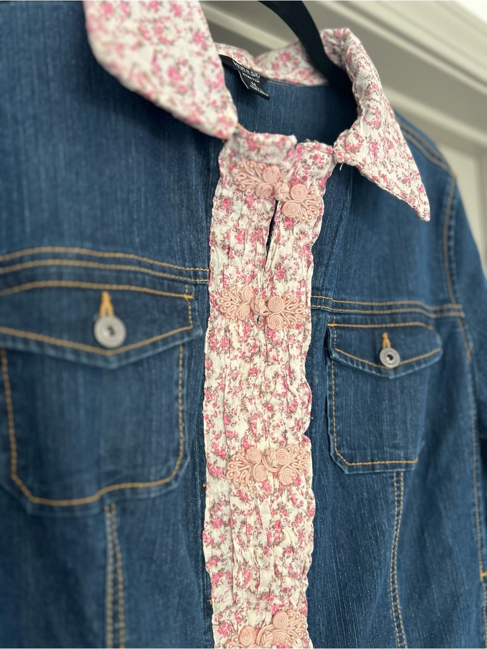 Lisa Skeels Original OOAK Upcycled Denim Floral Romantic Boho Jacket - Picture 5 of 9